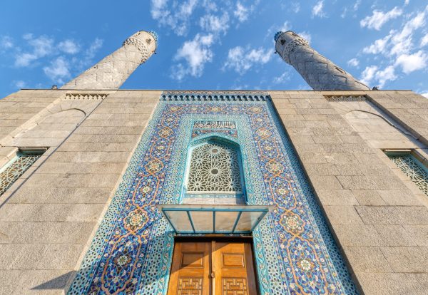 colorful-blue-turquoise-traditional-mosaic-decorating-mosque-oriental-ornament-facade-muslim-dome-mosque-saint-petersburg-russia-eastern-culture-religion-cloudy-sky-scaled.jpg